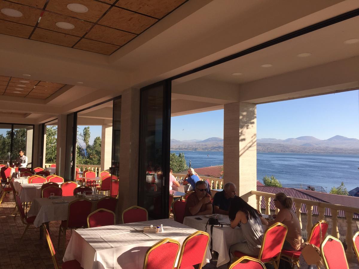 Hotel Ashot Erkat Sevan Dış mekan fotoğraf